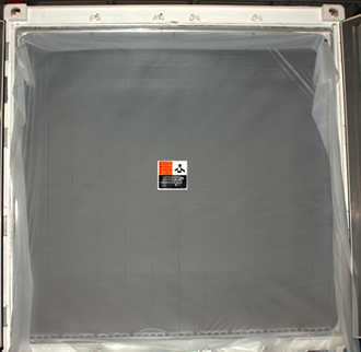 curtain_place-warning-label