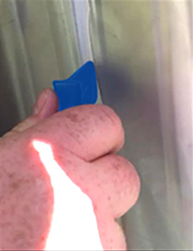 curtain_seat-ribbon-into-track